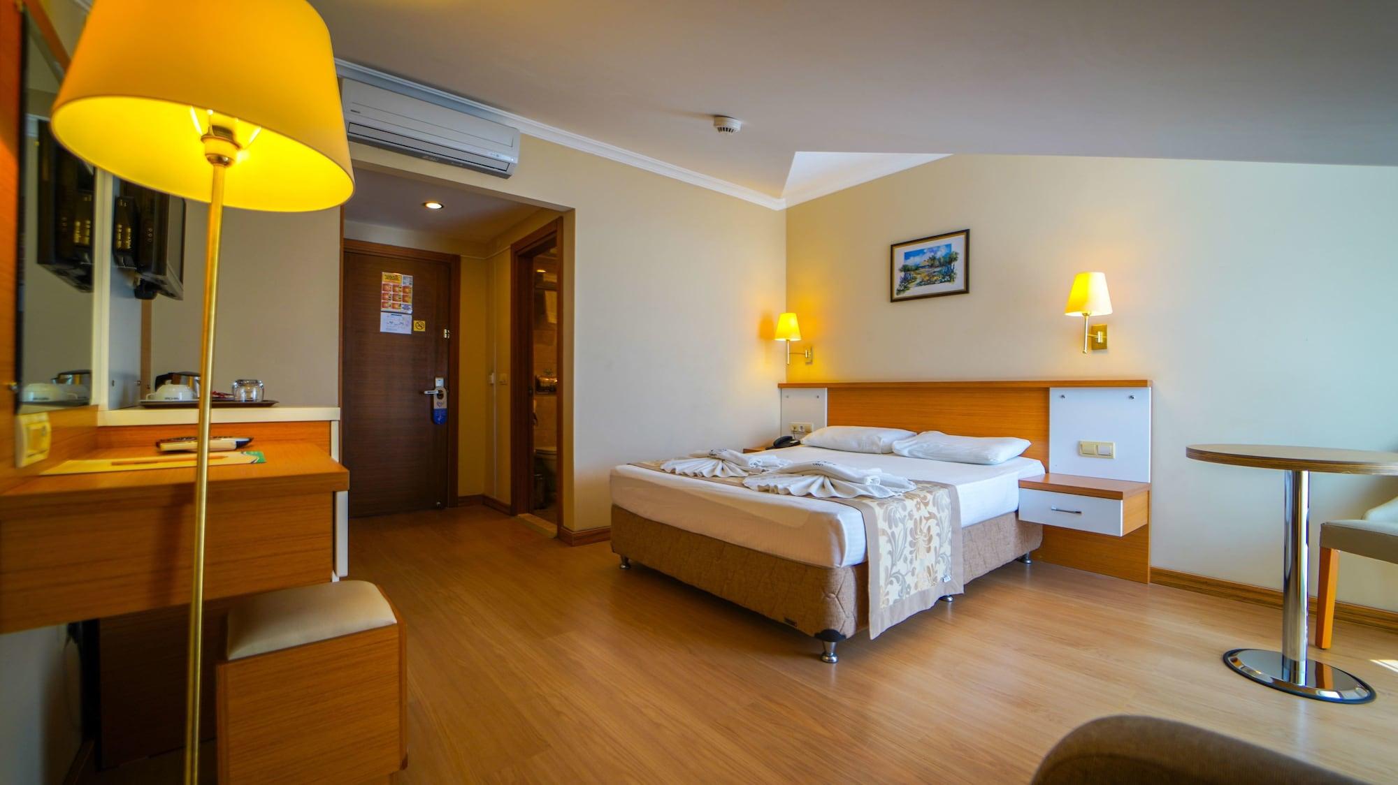 Aes Club Hotel Oludeniz Exterior foto
